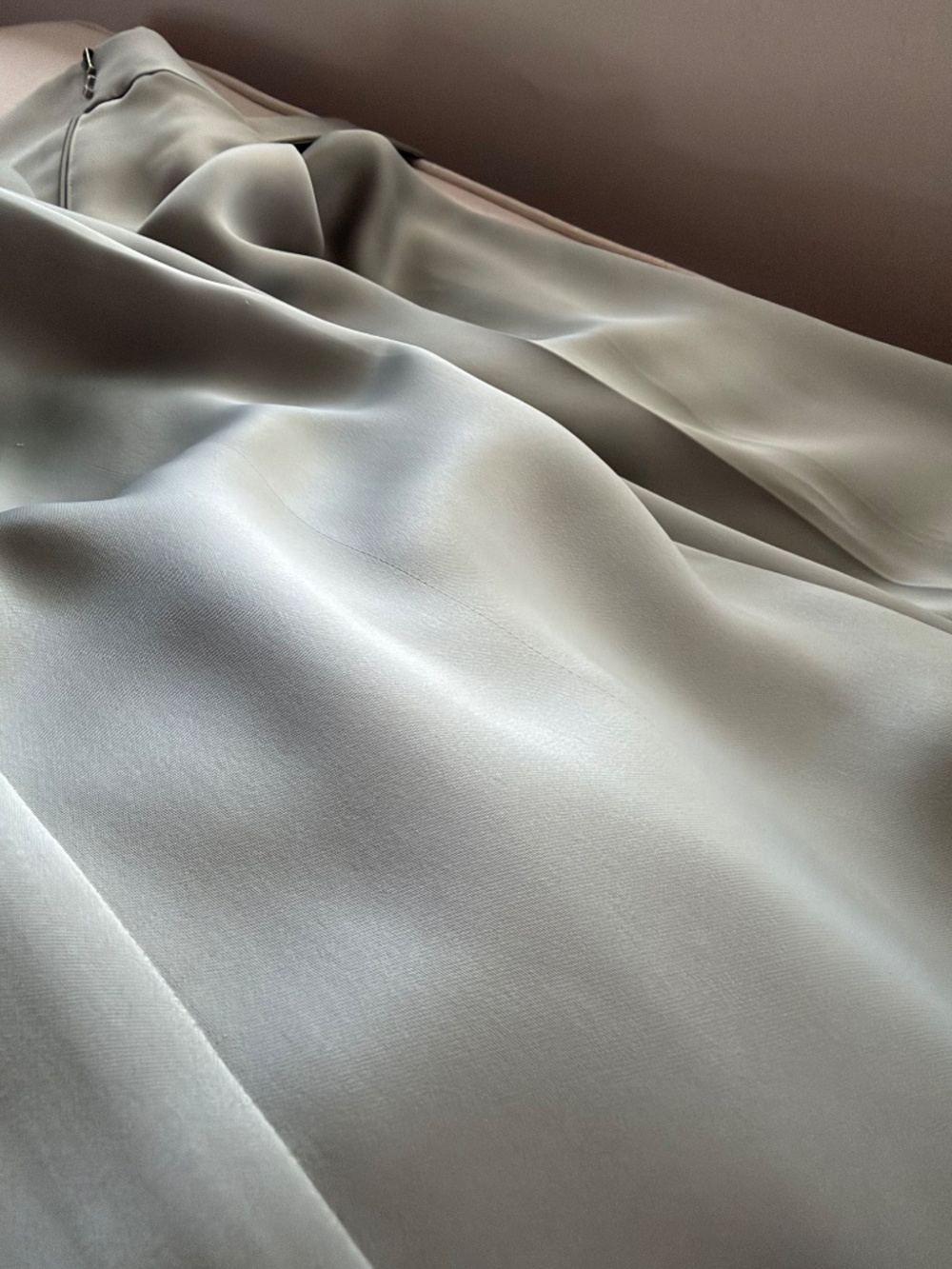 Club Monaco Sage Green Satin Wide Leg Belted Pants with Stretch Waist | Size 00 - Picture 7 of 14
